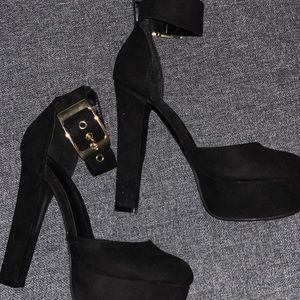Aldo black heels with gold buckle *brand new*